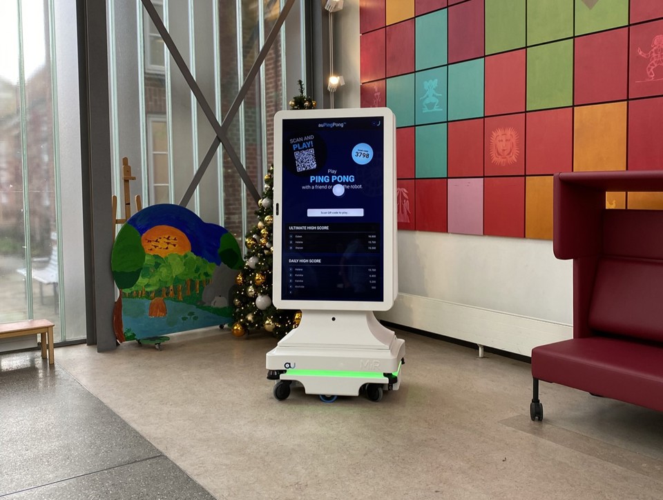 Gallery robot med lysende display